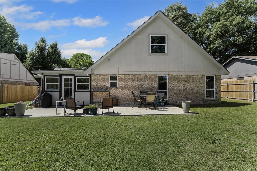 Benbrook, Texas 76126, United States, 3 Bedrooms Bedrooms, ,2 BathroomsBathrooms,Residential,Active,164751