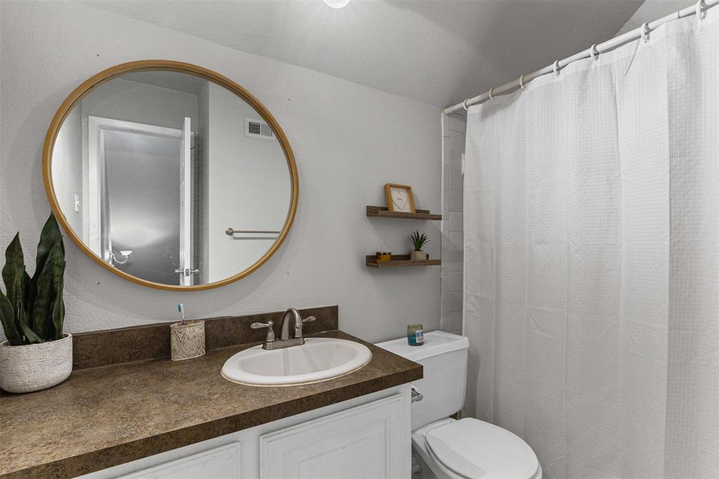 Benbrook, Texas 76126, United States, 3 Bedrooms Bedrooms, ,2 BathroomsBathrooms,Residential,Active,164751