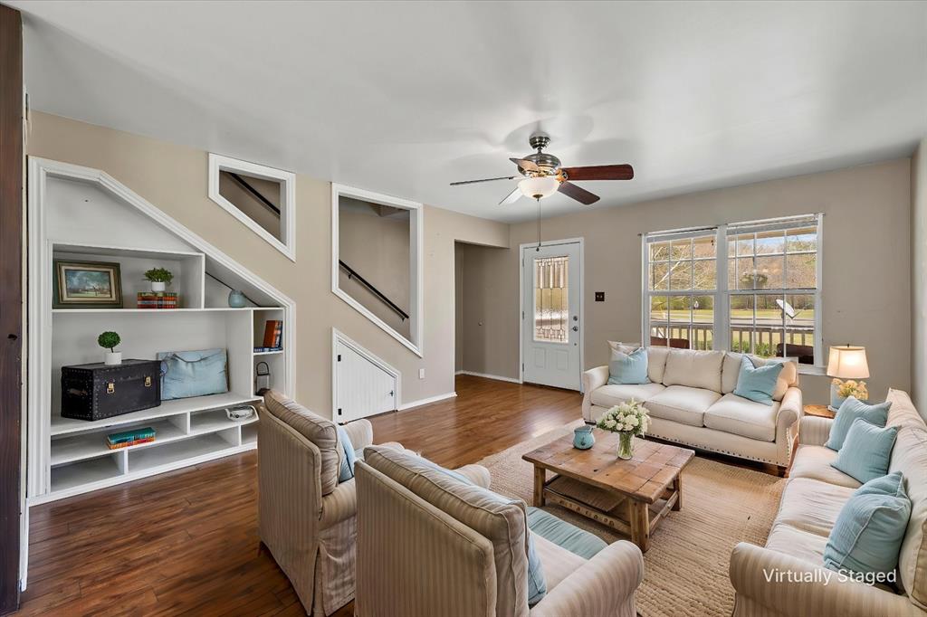 Snug Harbor - Residential