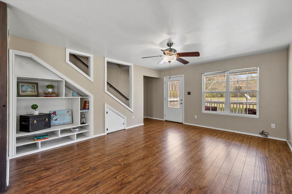 Snug Harbor - Residential