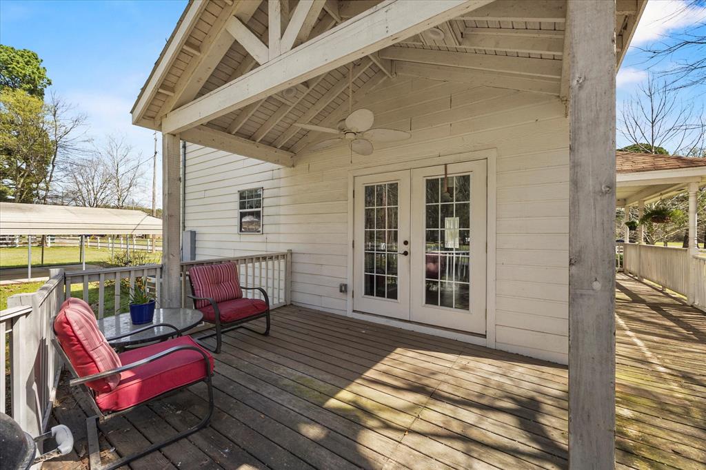 Snug Harbor - Residential