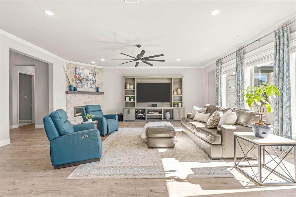 Northglen Ph Two - Residential