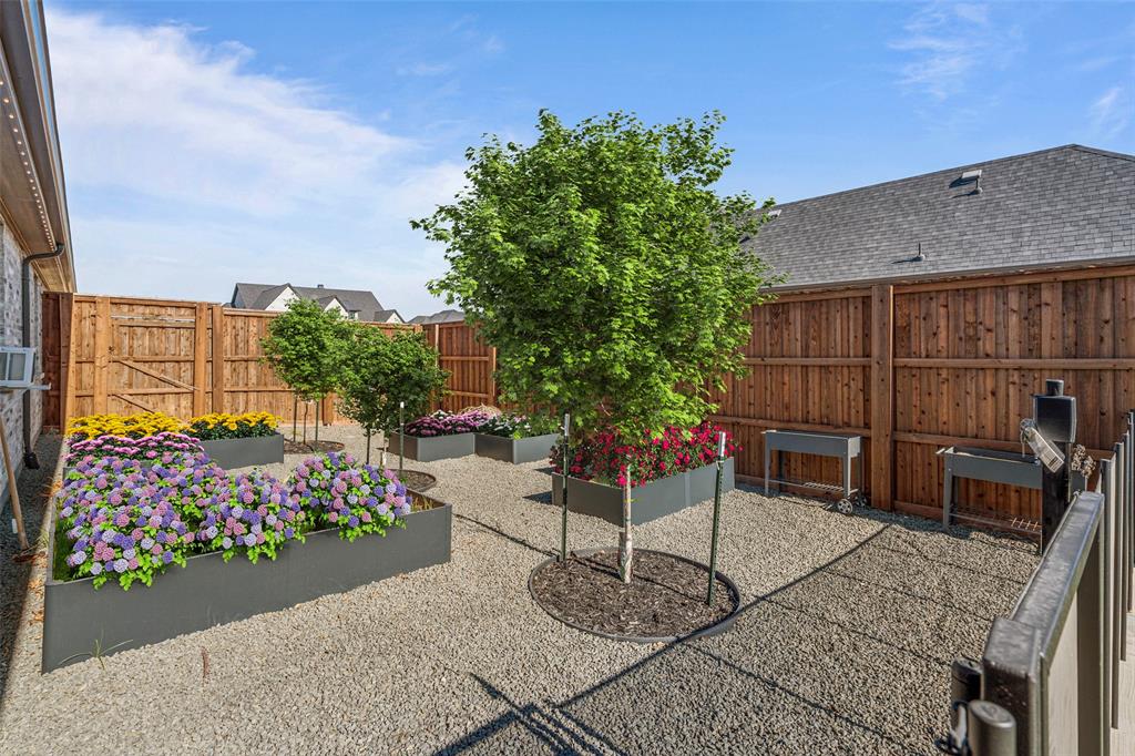 Northglen Ph Two - Residential