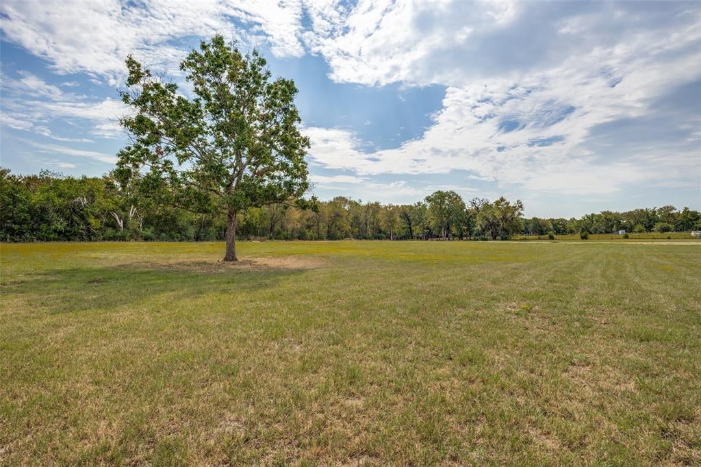 279 Lakeview Drive