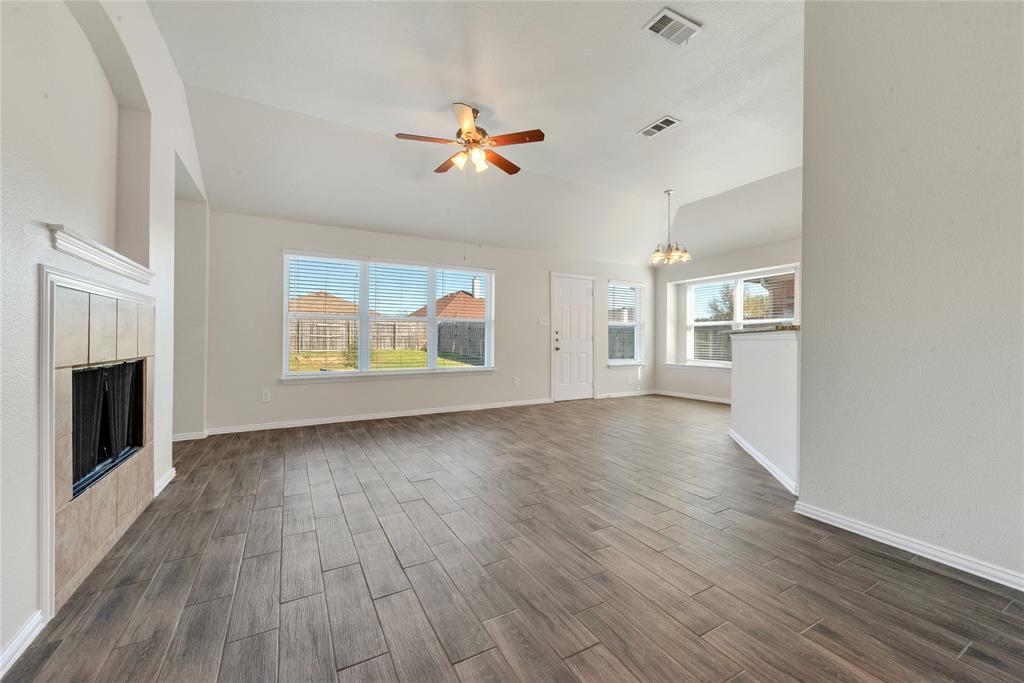 Pioneer Bluffs - Residential