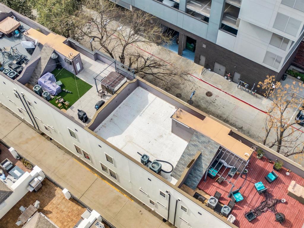 Twenty 1 Hundred - Residential