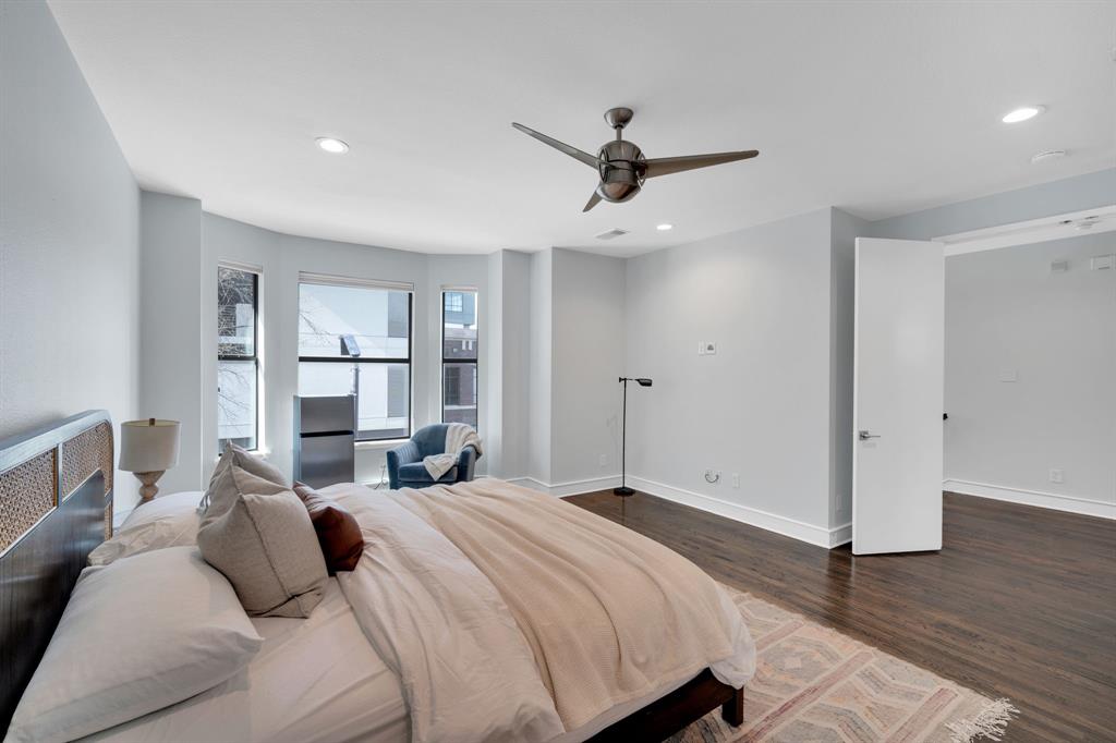 Twenty 1 Hundred - Residential