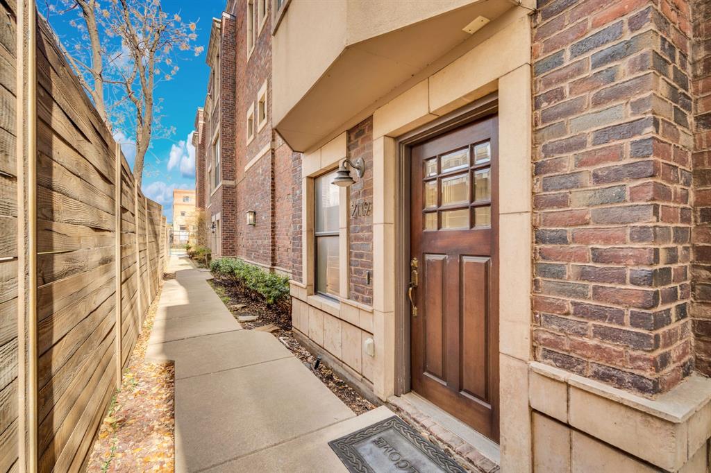 Twenty 1 Hundred - Residential