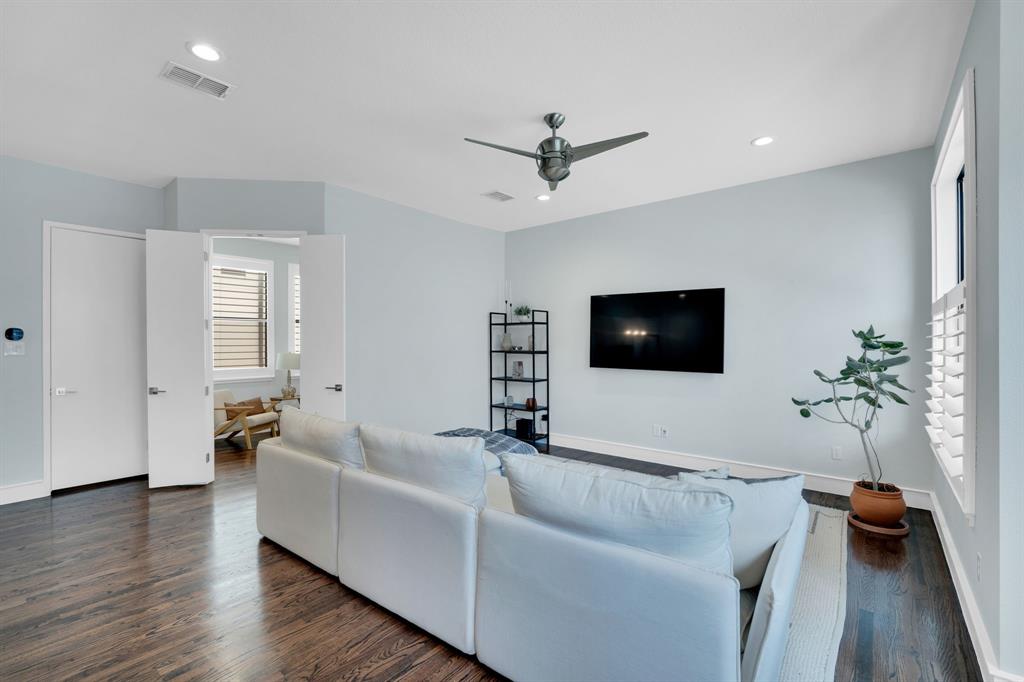 Twenty 1 Hundred - Residential