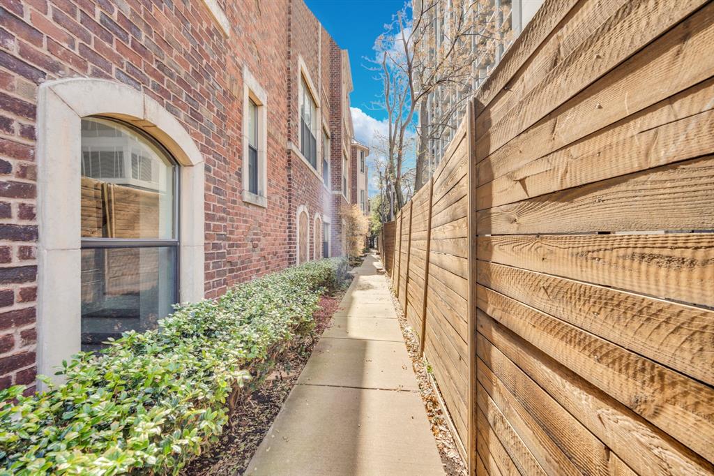 Twenty 1 Hundred - Residential