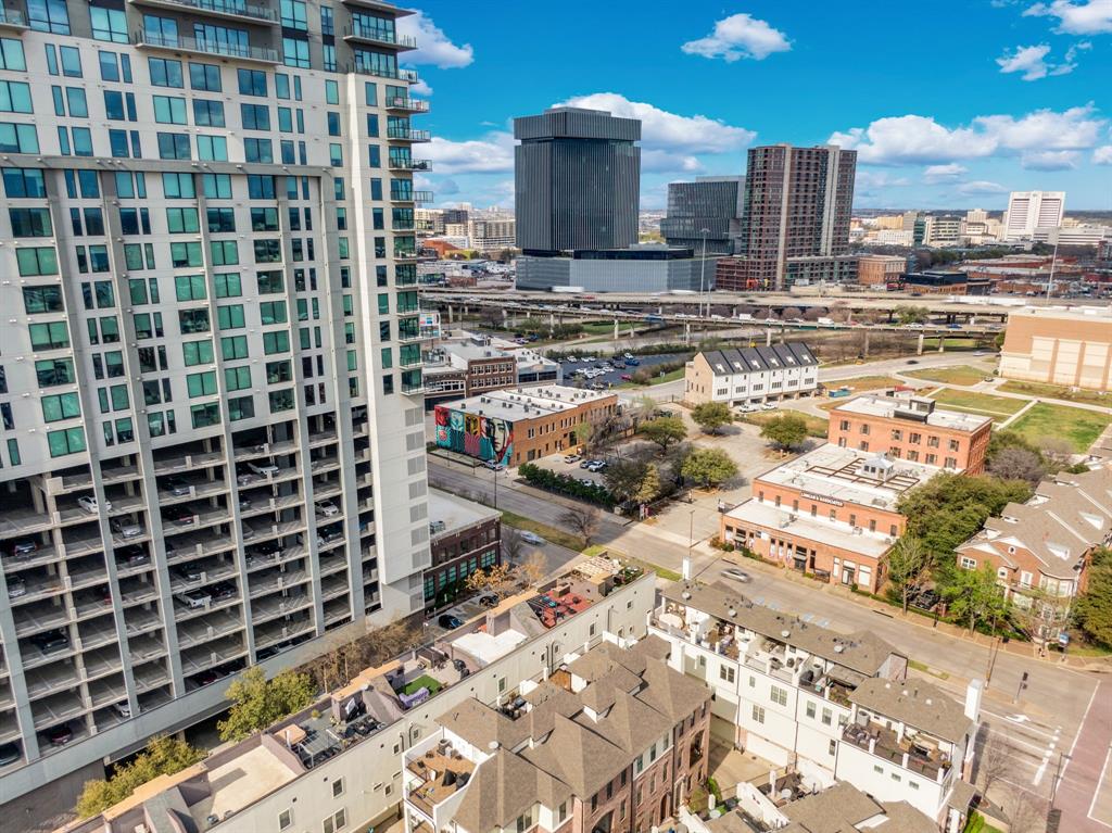 Twenty 1 Hundred - Residential