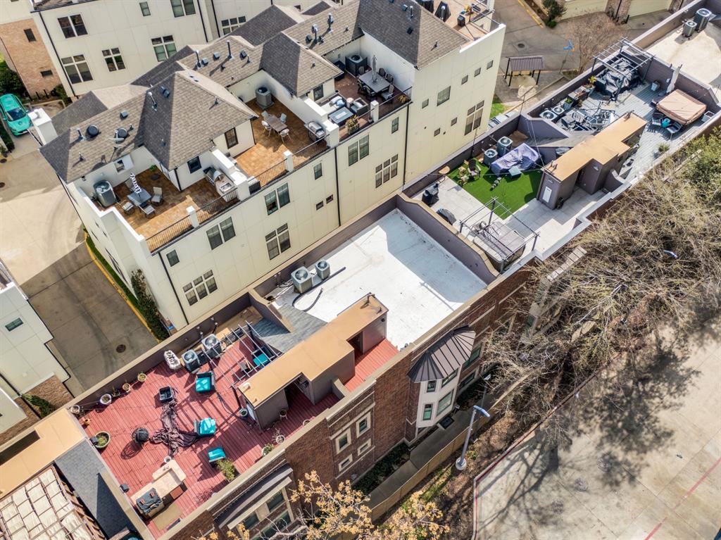 Twenty 1 Hundred - Residential