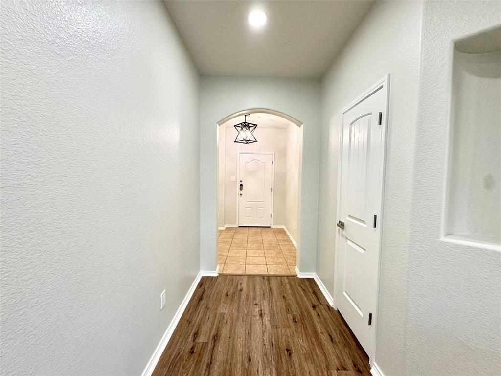 1108 Sandalwood Road