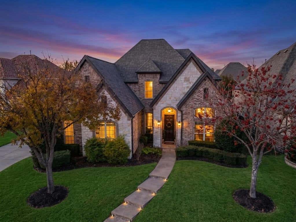 Photo of 1048 Kenilworth Street, Allen, TX 75013 (MLS # 21268471)