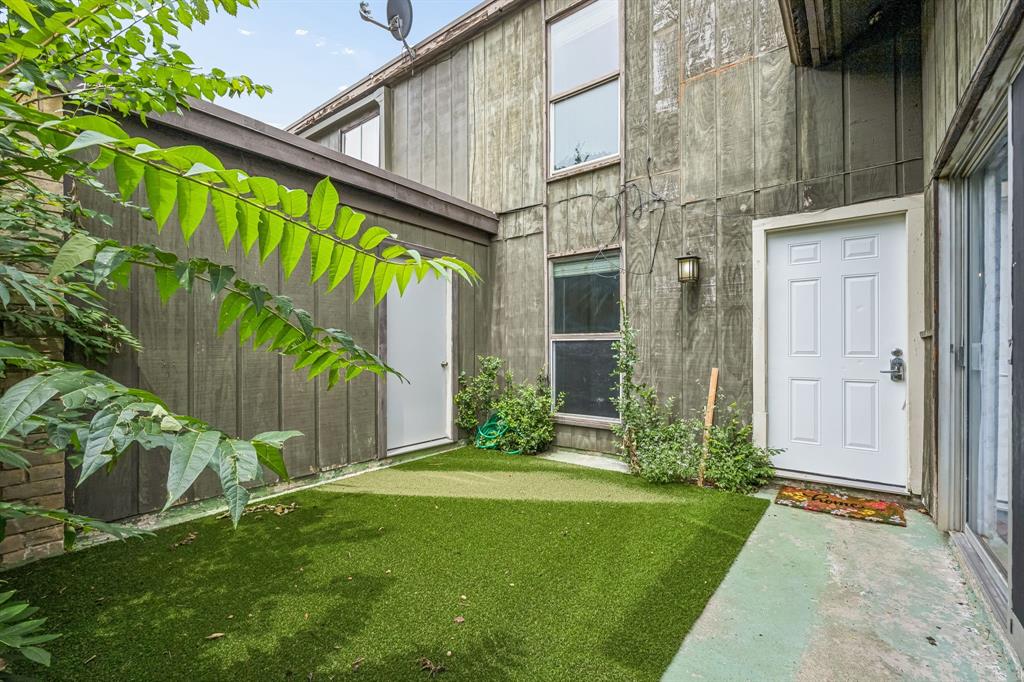 Photo 1 of 26 — 4619 Country Creek Drive 1036, Dallas, TX 75236