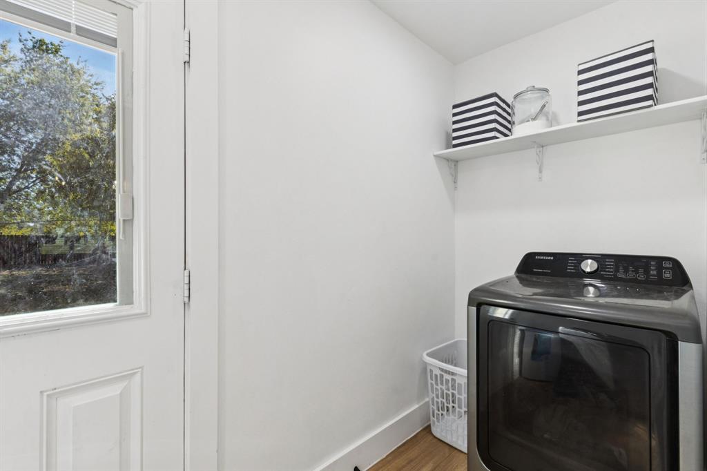 Eagle Ford - Residential