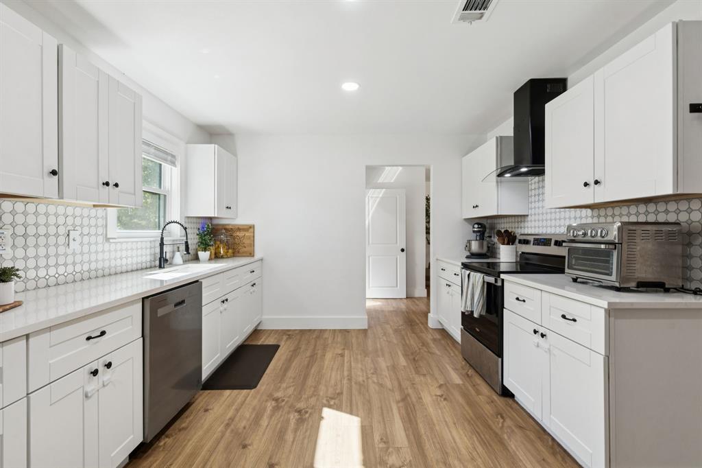 1142 Anderson Street