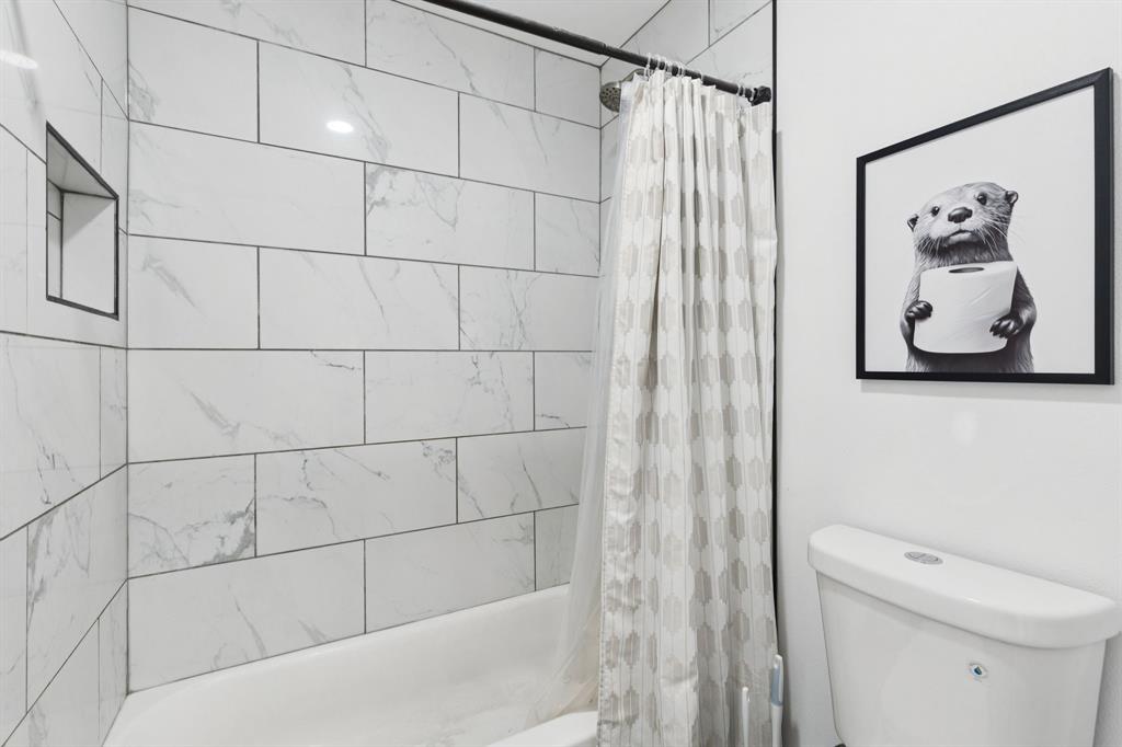 Eagle Ford - Residential