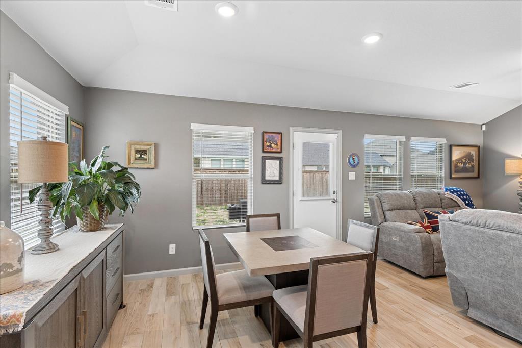 Ventana - Residential