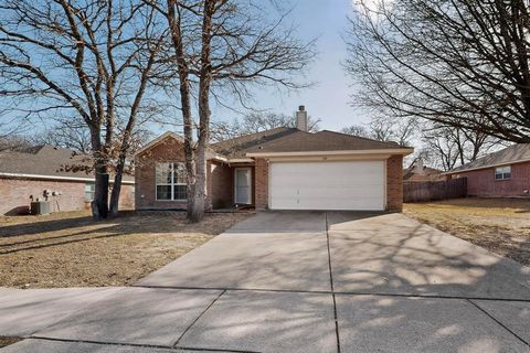 508 Logan Drive Azle TX 76020