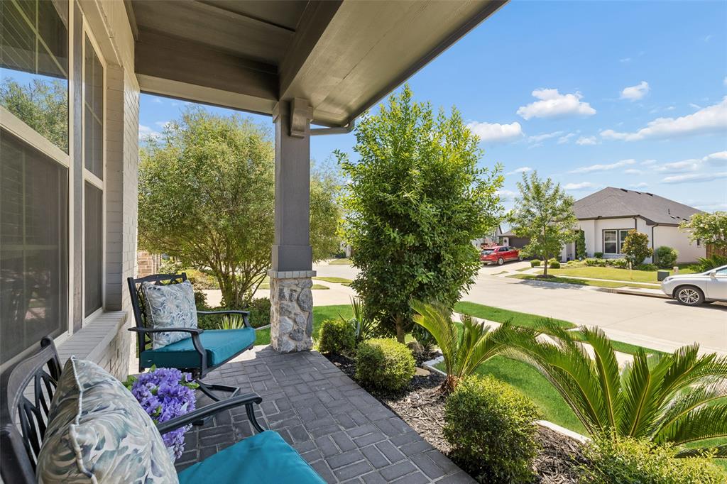1812 Leo Drive