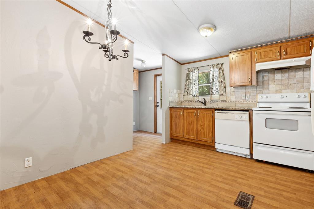 SUR: WEST BERRY - Residential