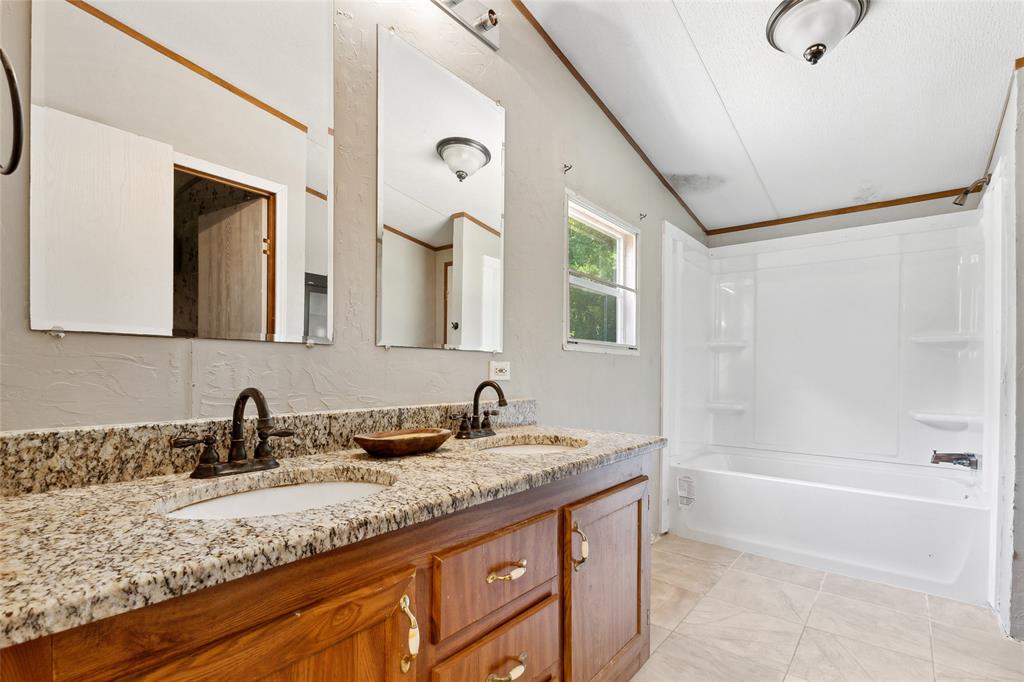 SUR: WEST BERRY - Residential