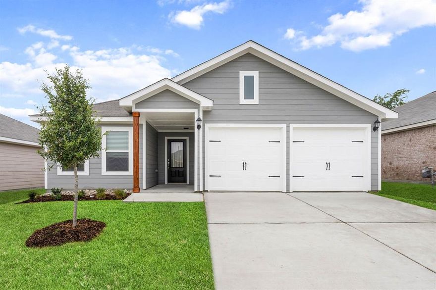 The Carson features three spacious bedrooms, two full bathrooms, and an open-concept layout that seamlessly connects the family room, dining area, and chef-ready kitchen. The kitchen is equipped with designer wood cabinetry, granite countertops, stainless-steel Whirlpool® appliances, a center island and ample storage throughout. Just steps from the dining area, it offers both convenience for effortless meals and gatherings. Outside, a fully fenced backyard and covered patio create the ideal space to relax, host or watch kids and pets play safely year-round. With a simplified buying process and included upgrades, the Carson offers exceptional comfort, value, and style in one beautiful home.