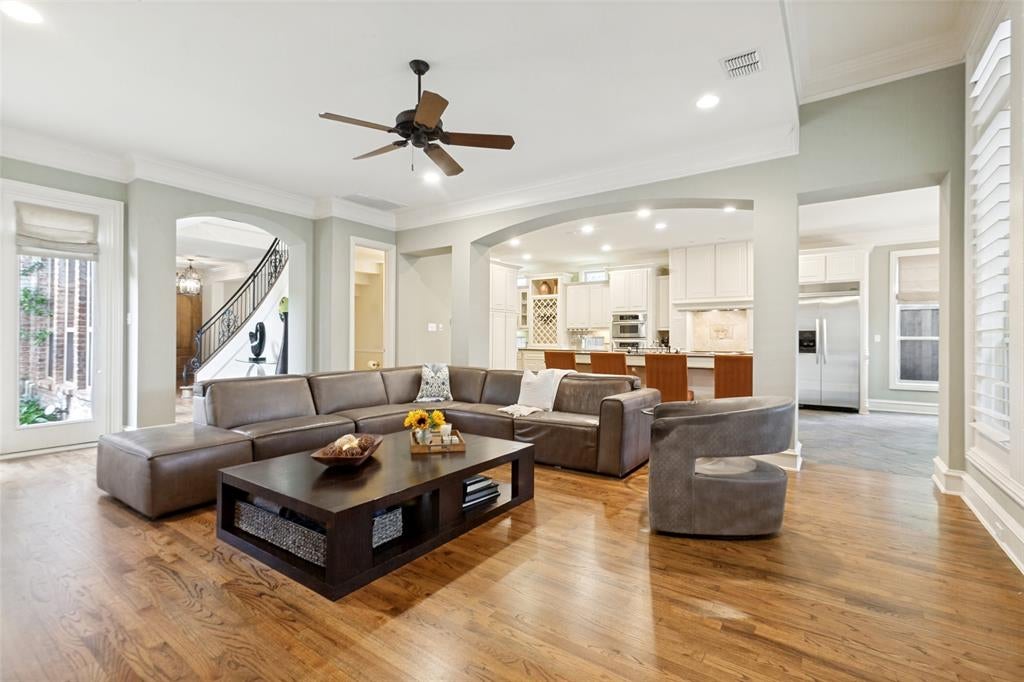 6038 Azalea Lane