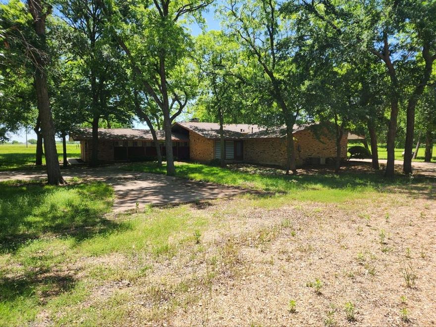 7.00 acre rectangular lot with +- 900 feet of frontage along Rockport Rd. Listing includes a Main House, Rental House,and four barns. Main house features 2,317 SF with additional 1,200 SF air conditioned art studio, 4 BR 2.5 BA. Rentalhouse spans 1,146 SF and includes 1 BR 1 BA. Industrial Metal Building with concrete floor features 10,100 SF ofenclosed space. Additional 3 barns range from 800 SF to 1,050 SF. Water well, septic, electricity available as well as agenerator hooked up to the main house. New roof installed July 2024