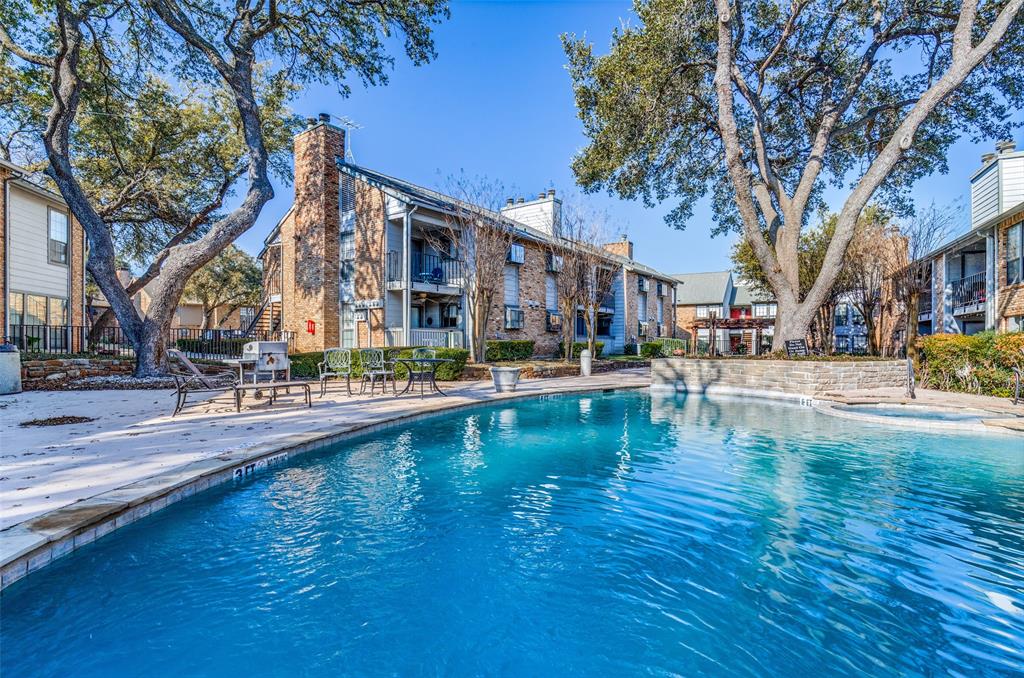 Preston Bend Village Condos - Residential