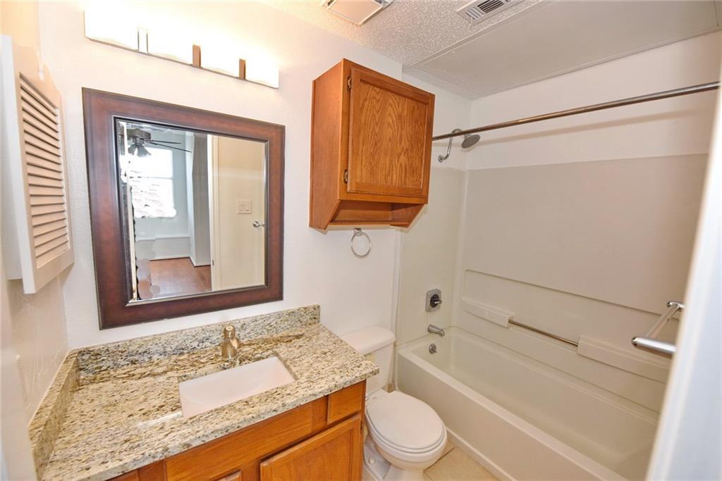 EASTON CONDOMINIUMS - Residential Lease