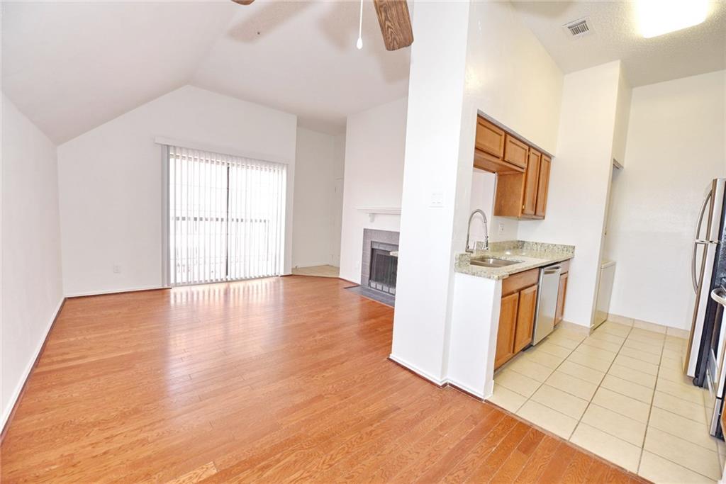 EASTON CONDOMINIUMS - Residential Lease