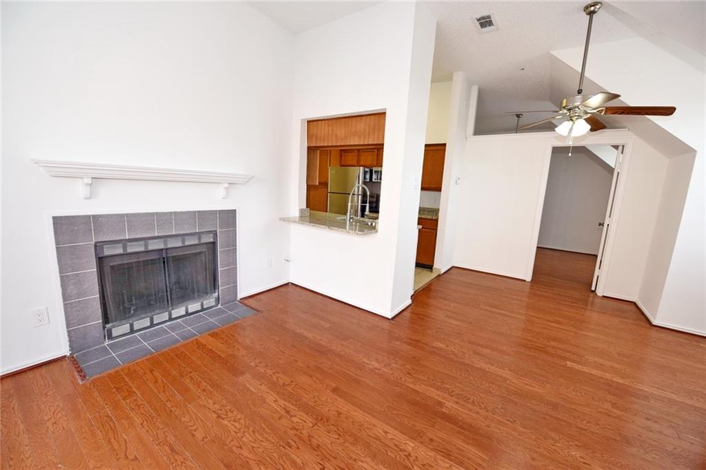 EASTON CONDOMINIUMS - Residential Lease