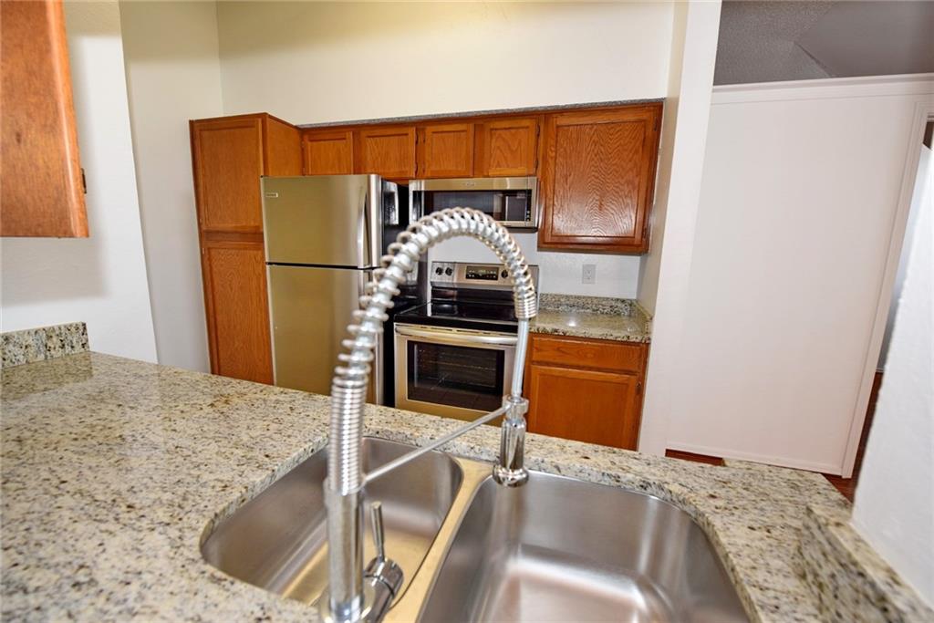 EASTON CONDOMINIUMS - Residential Lease