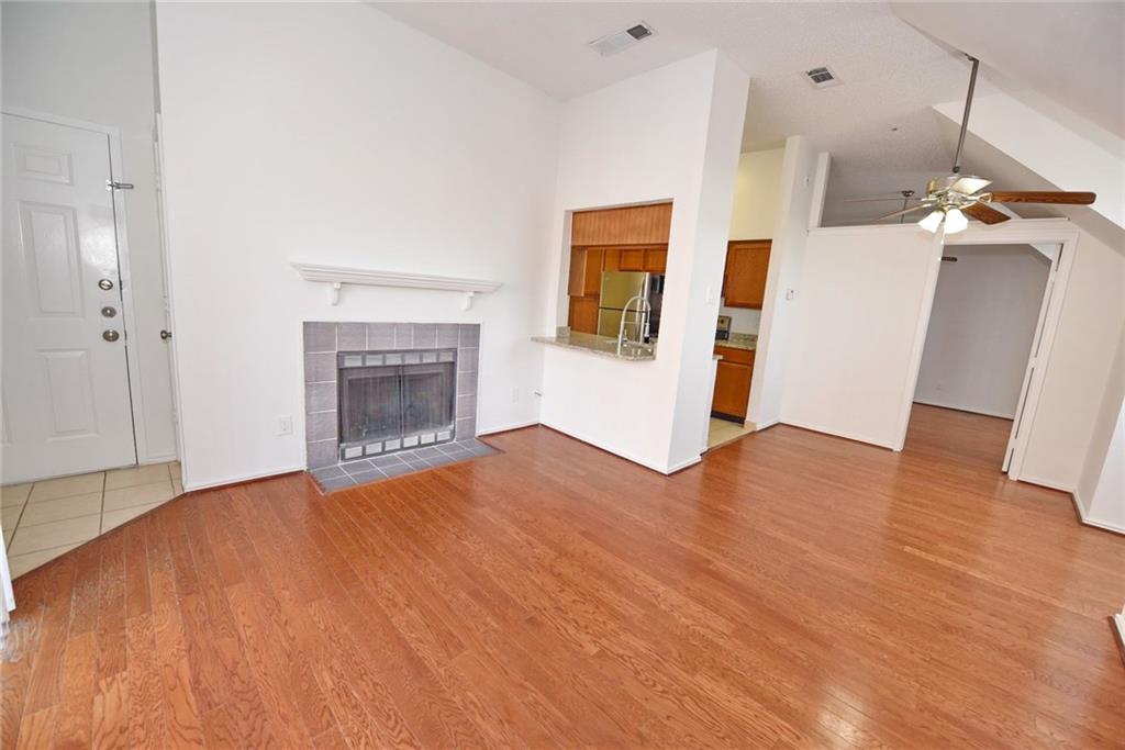 EASTON CONDOMINIUMS - Residential Lease