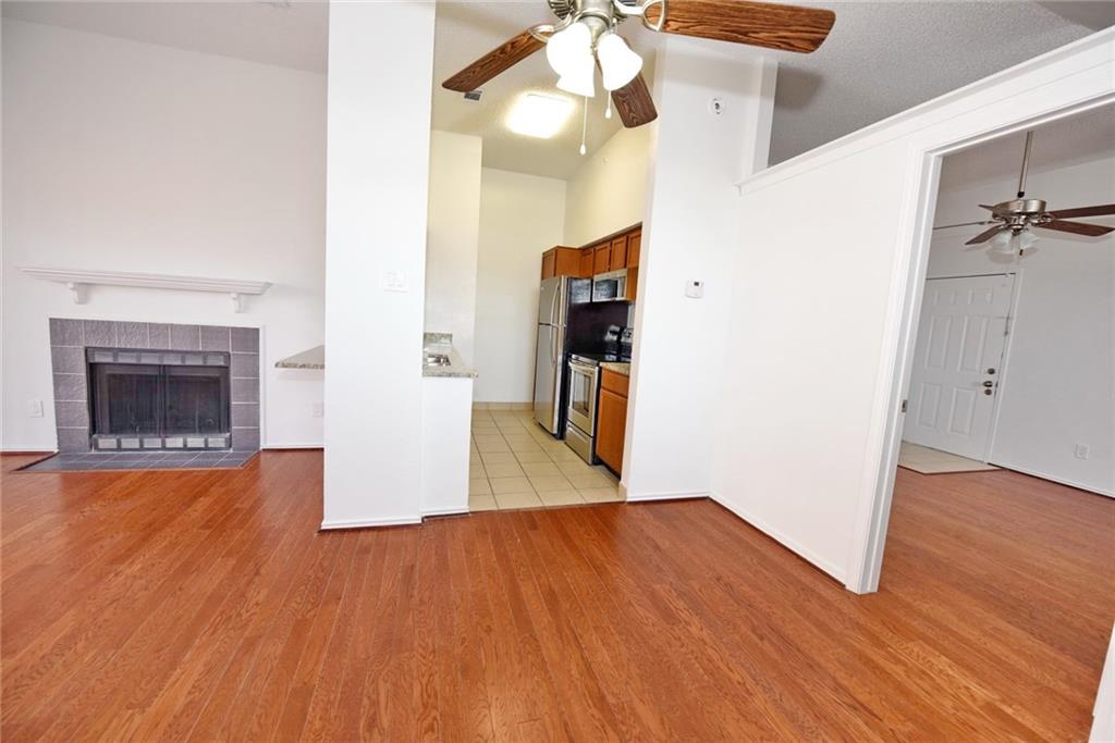 EASTON CONDOMINIUMS - Residential Lease