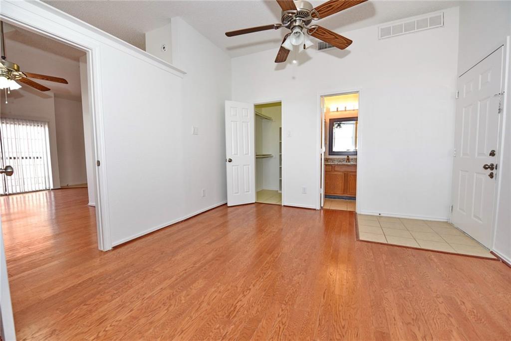 EASTON CONDOMINIUMS - Residential Lease