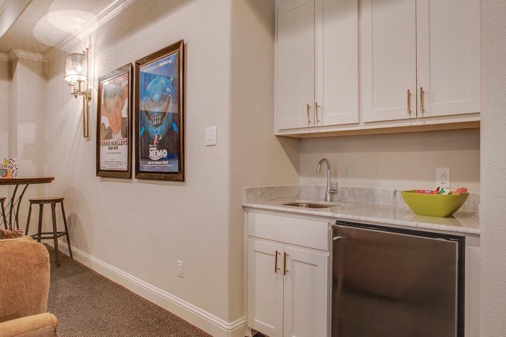 Ridgecrest Village - Residential