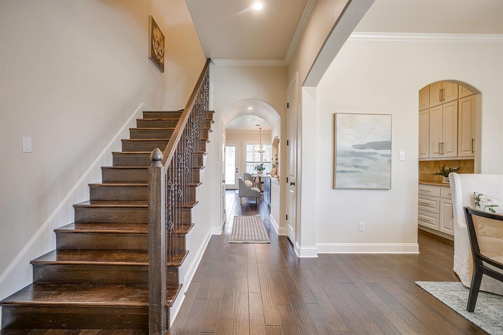 306 Creekview Terrace