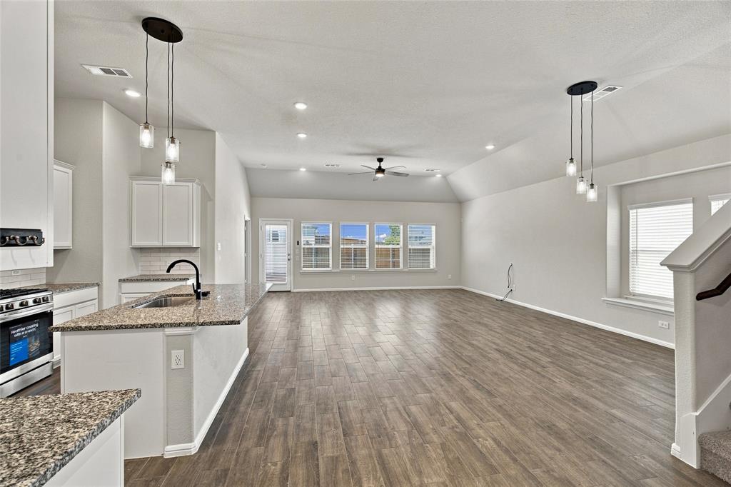 1345 Fox Glen Trail