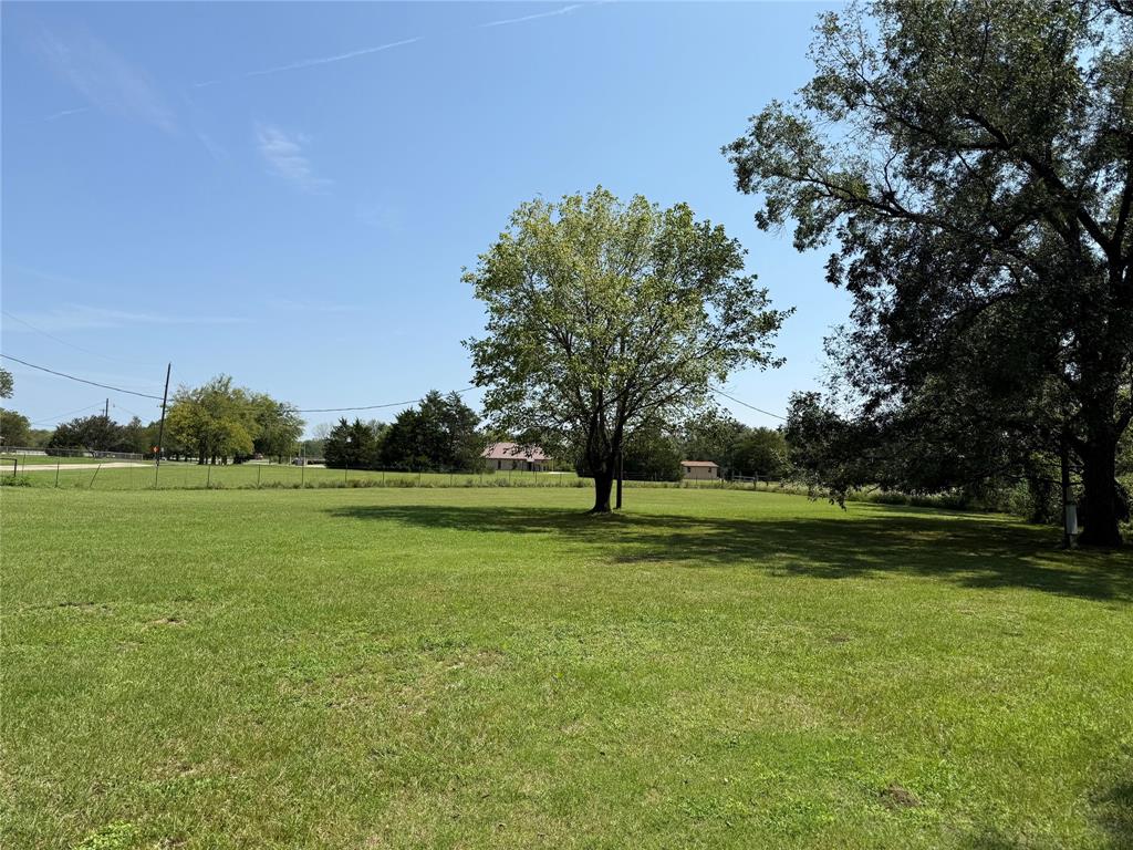 1049 Industrial Boulevard - Photo 3
