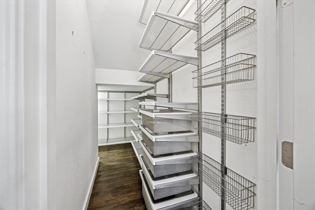 Hamilton & Mcconnell 03 - Residential