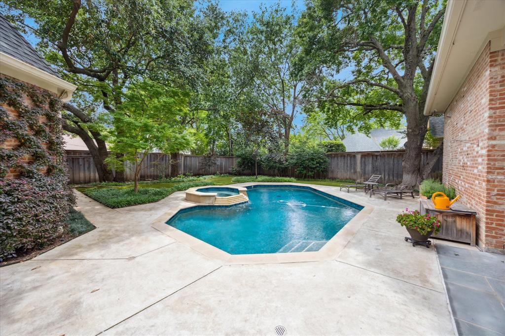 Hamilton & Mcconnell 03 - Residential