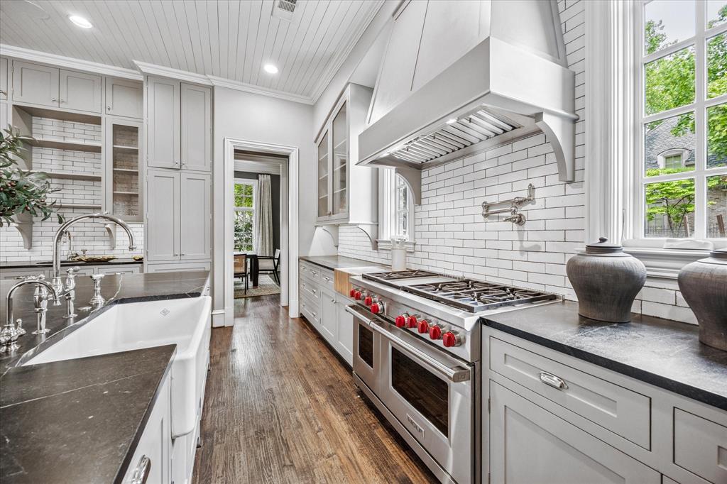 Hamilton & Mcconnell 03 - Residential