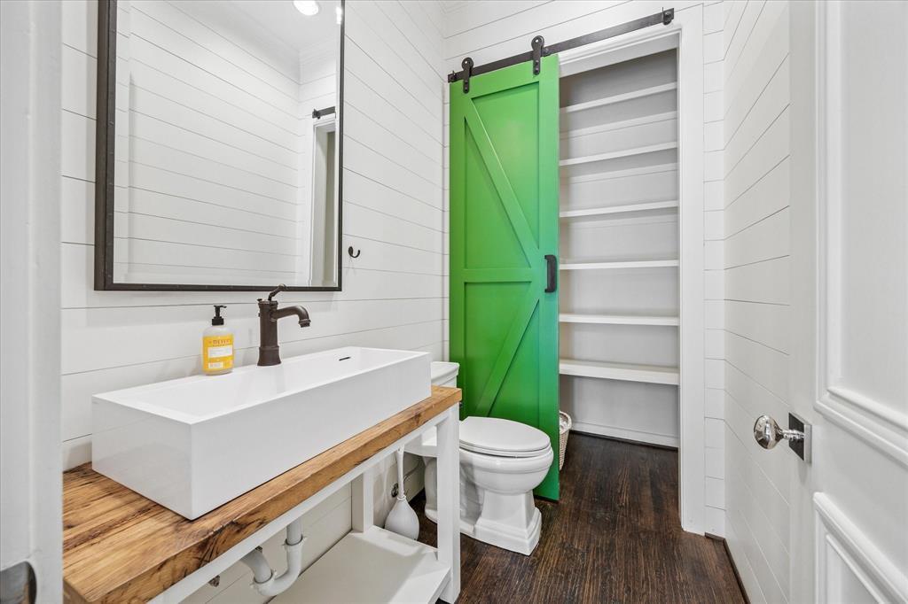 Hamilton & Mcconnell 03 - Residential