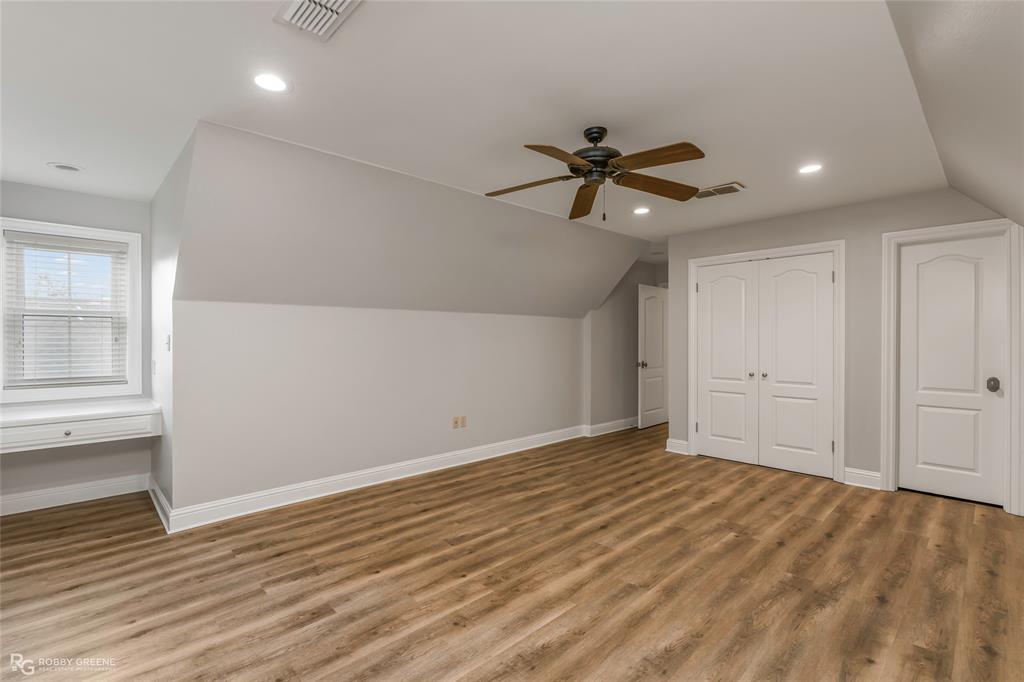 Oak Alley - Residential
