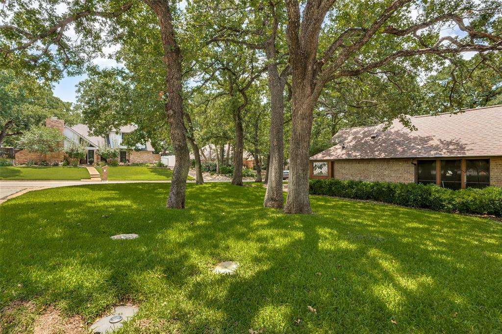 2017 Paddockview Drive