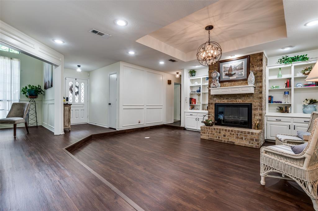 2017 Paddockview Drive