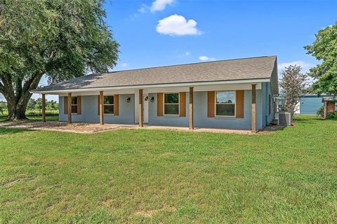 A home in Brownsboro